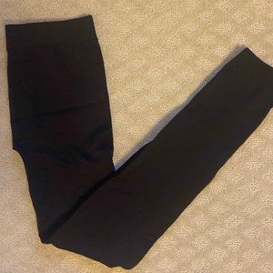 Pink.Rose girls Black leggings. XL